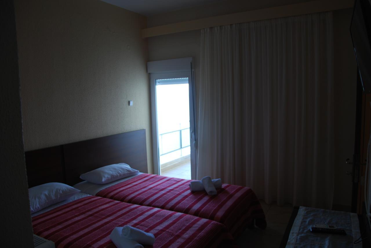 Hotel Achillion Makrygialos Exterior foto